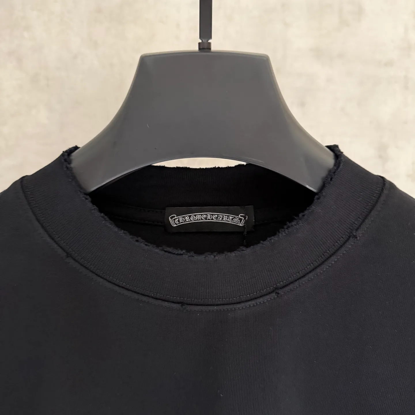🅿️330 [Strict quality control] CH Crow's popular heavyweight long-sleeved sweatshirt T-shirt. Heavy 340g double yarn fabric. Digital direct printing on the front and back. Wash the whole garment twice. Frayed and torn on all four sides. Heavy fabric. The neckline is made of icy Salona. Loose fit. Deep, wide and stylish. No deformation or shrinkage. 2 colors: black and white. Size: M-2xl